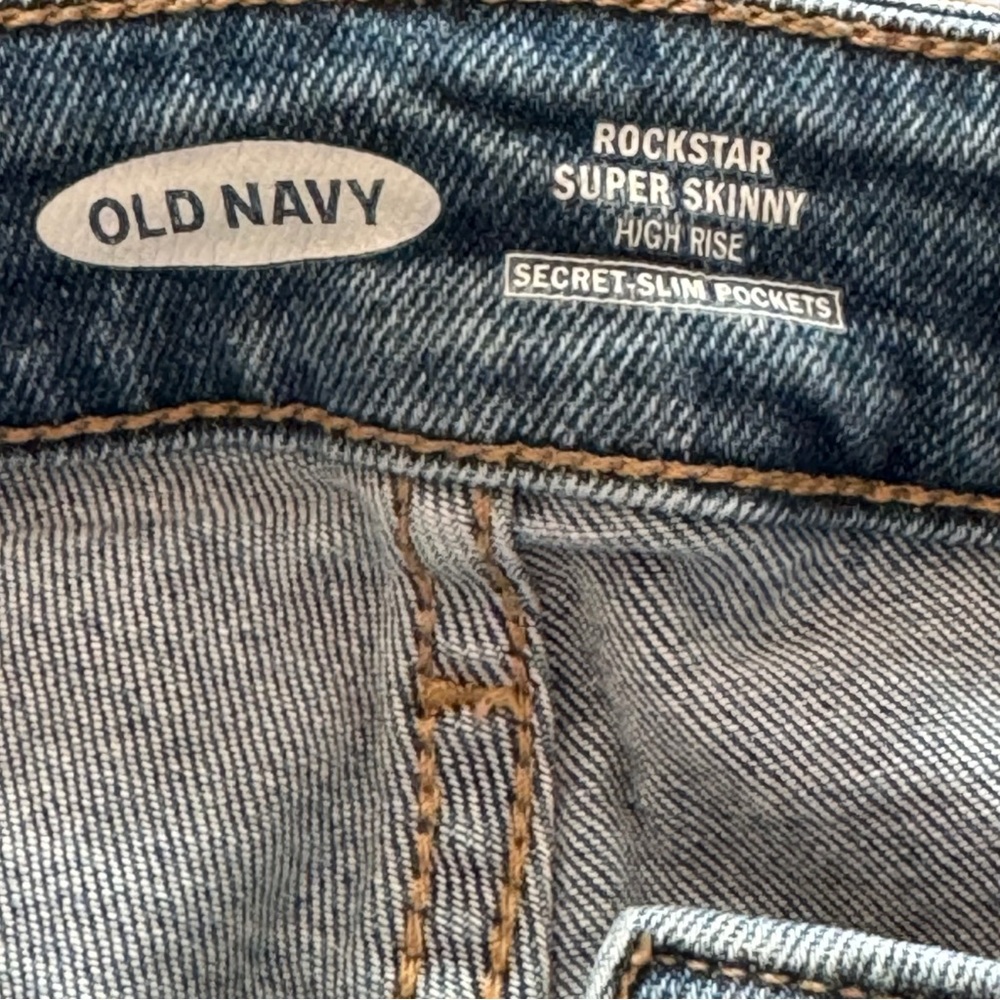 Old Navy Size 14 Rockstar Super Skinny High-Rise Stretch Jeans - Picture 4 of 4